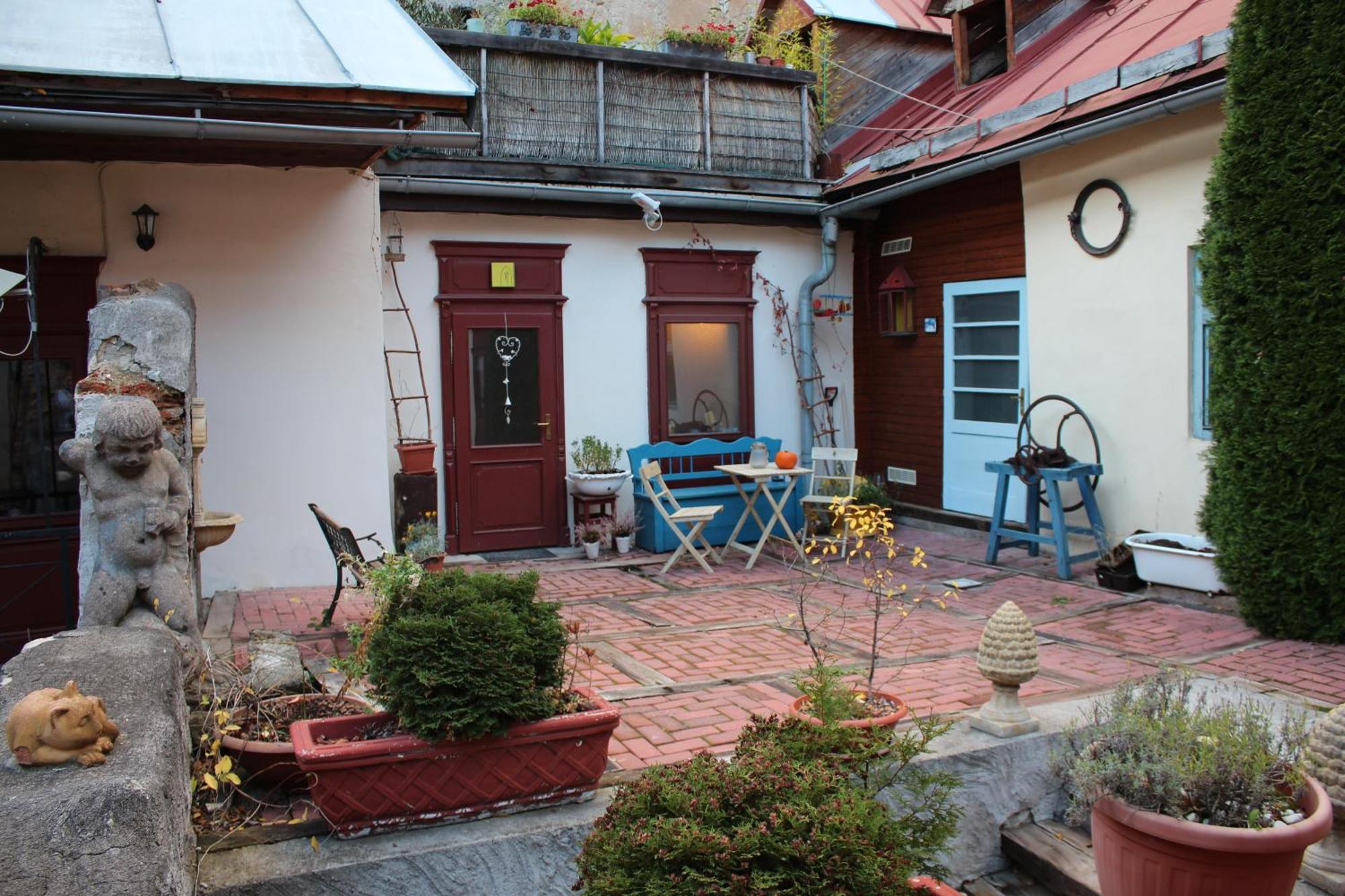 Banská Štiavnica Apartman Na Zlatom Dvore מראה חיצוני תמונה