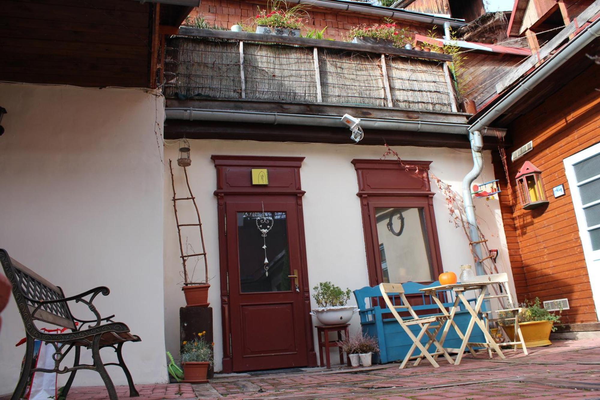 Banská Štiavnica Apartman Na Zlatom Dvore מראה חיצוני תמונה
