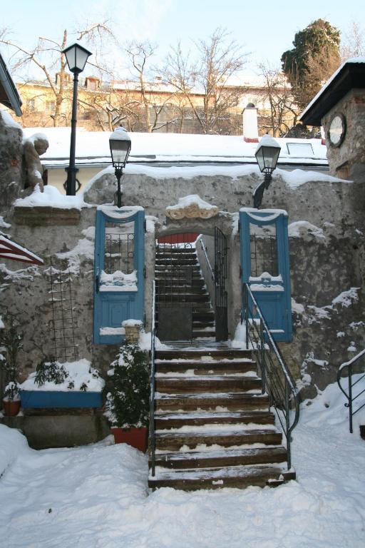Banská Štiavnica Apartman Na Zlatom Dvore מראה חיצוני תמונה