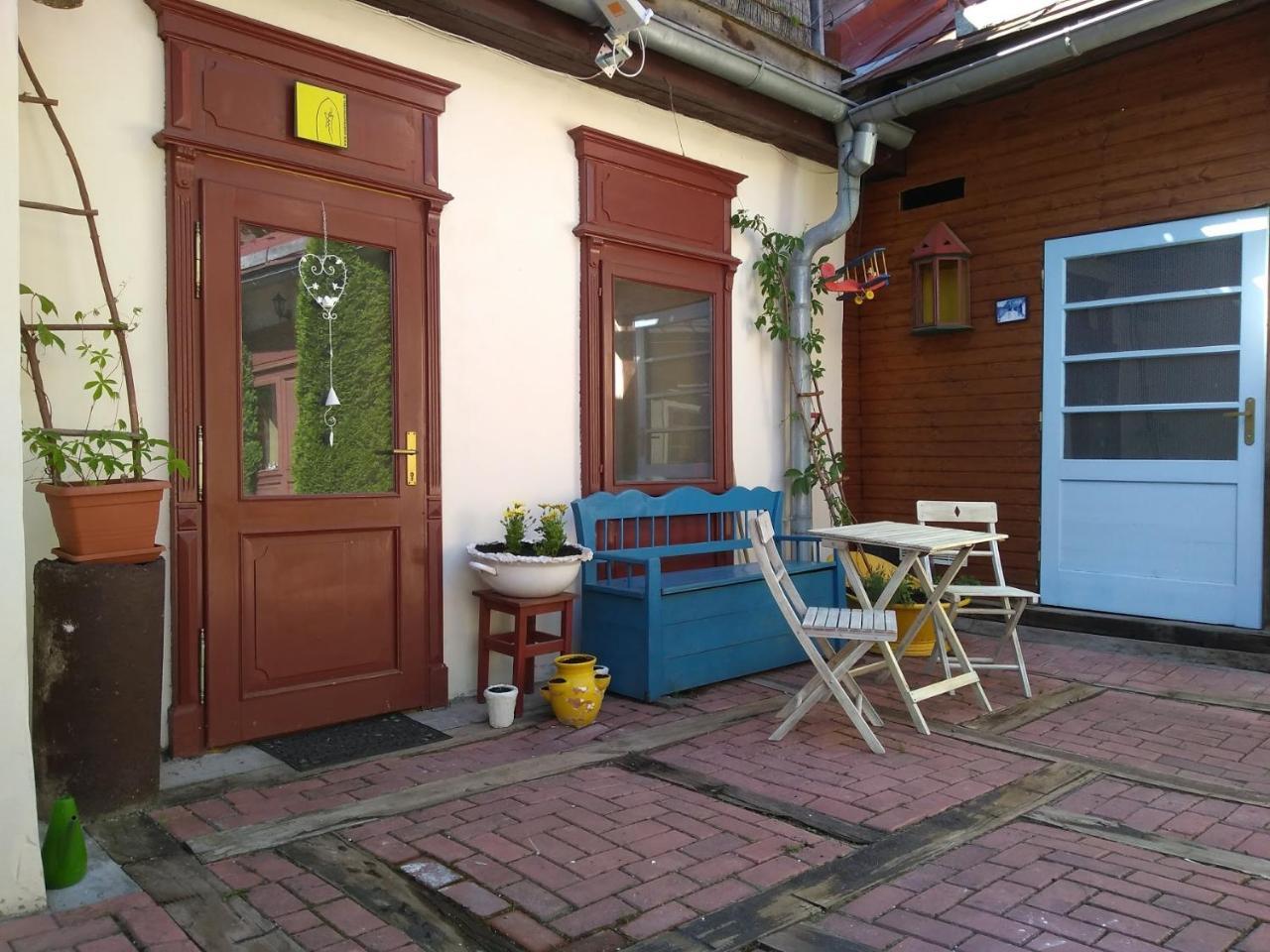 Banská Štiavnica Apartman Na Zlatom Dvore מראה חיצוני תמונה